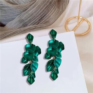Long Green Acrylic Rose Petal Earrings – Exaggerated Floral Dangle Drop Earrings
